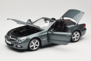 Mercedes SL R230 Amiant Green Minichamps 1:18 B66962389 Metaal — afbeelding 2 van 8