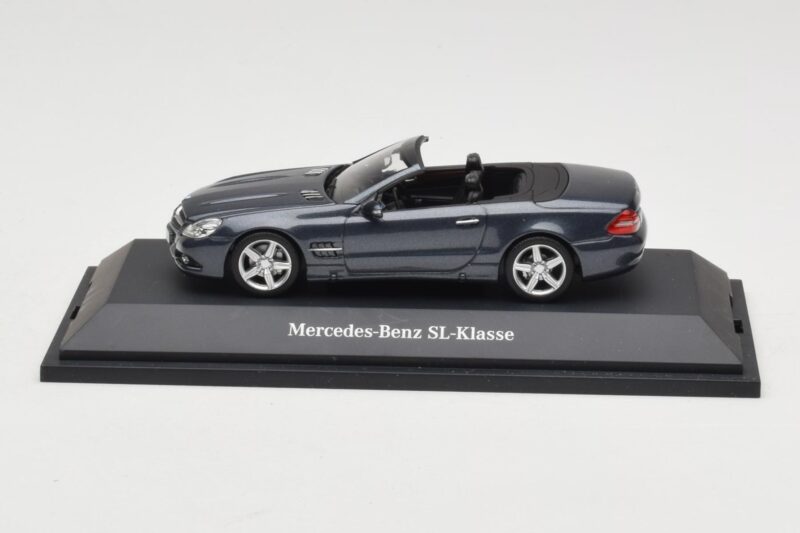 Mercedes SL R230 Tenorit Grey Metallic Minichamps 1:43 B66962392 Metaal