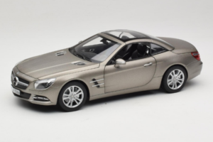 Mercedes SL500 R231 Dark Grey Matt Norev 1:18 183590 Metaal — afbeelding 3 van 9