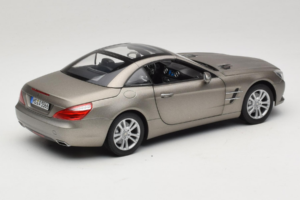 Mercedes SL500 R231 Dark Grey Matt Norev 1:18 183590 Metaal — afbeelding 4 van 9