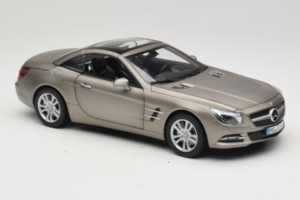 Mercedes SL500 R231 Dark Grey Matt Norev 1:18 183590 Metaal — afbeelding 7 van 9