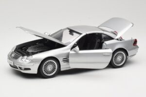 Mercedes SL55 AMG R230 Zilver Maisto 1:18 36894 Metaal — afbeelding 2 van 8