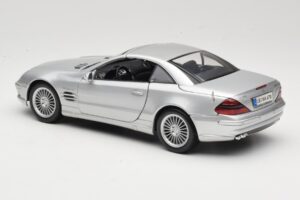 Mercedes SL55 AMG R230 Zilver Maisto 1:18 36894 Metaal — afbeelding 7 van 8