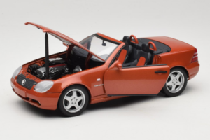 Mercedes SLK R170 230 AMG Orange Metallic Minichamps 1:18 B66005227 Metaal — afbeelding 2 van 9