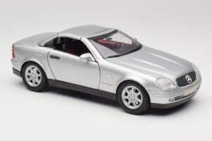 Mercedes SLK R170 Roadster Zilver Maisto 1:18 31674 Metaal — afbeelding 6 van 9