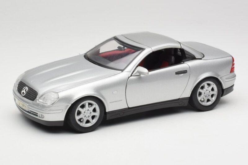 Mercedes SLK R170 Roadster Zilver Maisto 1:18 31674 Metaal
