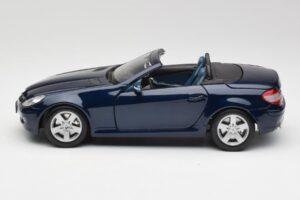 Mercedes SLK R171 Blauw Maisto 1:18 B66962190 Metaal — afbeelding 4 van 8
