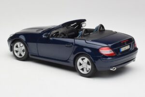 Mercedes SLK R171 Blauw Maisto 1:18 B66962190 Metaal — afbeelding 7 van 8