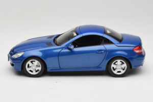 Mercedes SLK R171 Blue Metallic Minichamps 1:18 100033131 Metaal — afbeelding 5 van 11