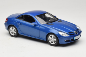 Mercedes SLK R171 Blue Metallic Minichamps 1:18 100033131 Metaal — afbeelding 9 van 11