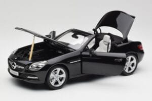 Mercedes SLK R172 Magnetite Zwart Minichamps 1:18 B66960514 Metaal — afbeelding 2 van 8