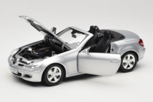 Mercedes SLK R171 Zilver Minichamps 1:18 B66962318 Metaal — afbeelding 2 van 9