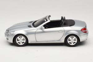 Mercedes SLK R171 Zilver Minichamps 1:18 B66962318 Metaal — afbeelding 4 van 9