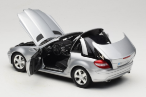 Mercedes SLK R171 Zilver Minichamps 1:18 B66962318 Metaal — afbeelding 6 van 9