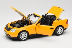 Mercedes SLK200 R170 Geel Norev 1:18 B66040713 Metaal — afbeelding 2 van 9