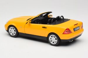 Mercedes SLK200 R170 Geel Norev 1:18 B66040713 Metaal — afbeelding 8 van 9