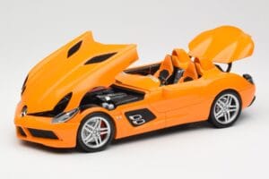 Mercedes SLR McLaren C199 Stirling Moss AMG Solarbeam Metallic Minichamps 1:18 100038400 Metaal — afbeelding 2 van 8