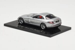 Mercedes SLR McLaren Crystal Silver Minichamps 1:43 B66961974 Metaal — afbeelding 3 van 4