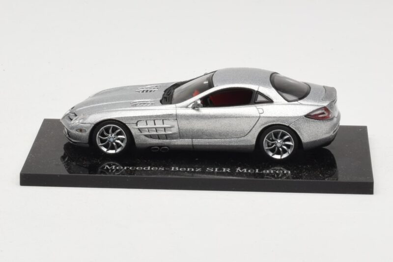 Mercedes SLR McLaren Crystal Silver Minichamps 1:43 B66961974 Metaal