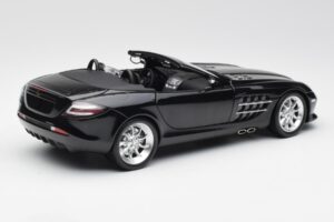 Mercedes SLR McLaren Roadster R199 Crystal Galaxit Zwart Minichamps 1:18 B66961004 Metaal — afbeelding 3 van 8
