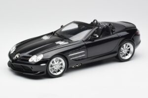 Mercedes SLR McLaren Roadster R199 Crystal Galaxit Zwart Minichamps 1:18 B66961004 Metaal