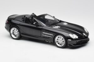 Mercedes SLR McLaren Roadster R199 Crystal Galaxit Zwart Minichamps 1:18 B66961004 Metaal — afbeelding 6 van 8