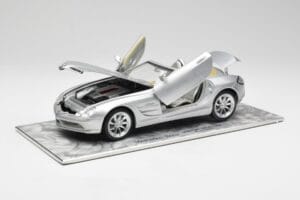 Mercedes SLR Vision Roadster Liquid Zilver Maisto 1:18 B66963208 Metaal — afbeelding 2 van 8