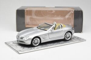 Mercedes SLR Vision Roadster Liquid Zilver Maisto 1:18 B66963208 Metaal — afbeelding 8 van 8