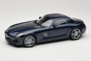 Mercedes SLS AMG C197 Blue Metallic Minichamps 1:18 100039021 Metaal