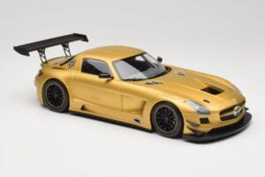 Mercedes AMG SLS C197 GT3 Street Goud Minichamps 1:18 151113106 Metaal — afbeelding 4 van 6