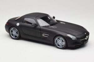 Mercedes SLS AMG C197 Matte Black Minichamps 1:18 100039027 Metaal — afbeelding 6 van 8