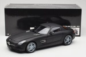 Mercedes SLS AMG C197 Matte Black Minichamps 1:18 100039027 Metaal — afbeelding 8 van 8
