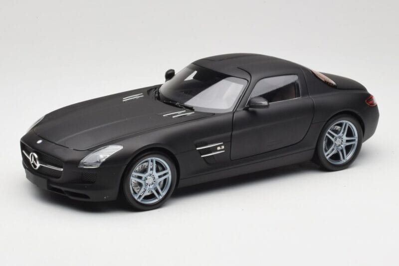 Mercedes SLS AMG C197 Matte Black Minichamps 1:18 100039027 Metaal