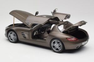 Mercedes SLS AMG C197 Monza Grijs Minichamps 1:18 B66960044 Metaal — afbeelding 5 van 8