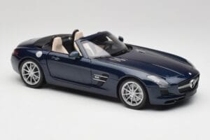 Mercedes SLS AMG R197 Roadster South Seas Blauw Minichamps 1:18 100039031 Metaal — afbeelding 6 van 8
