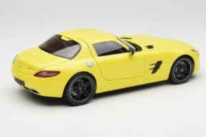 Mercedes SLS AMG C197 Geel Minichamps 1:18 100039022 Metaal — afbeelding 3 van 8
