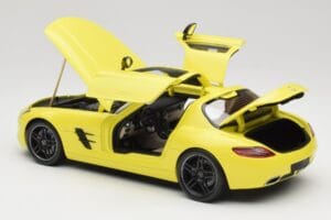 Mercedes SLS AMG C197 Geel Minichamps 1:18 100039022 Metaal — afbeelding 5 van 8