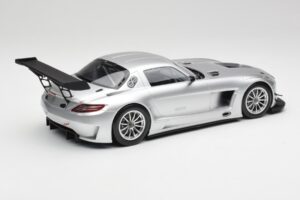 Mercedes SLS AMG GT3 C197 Street Zilver Minichamps 1:18 151113100 Metaal — afbeelding 2 van 6
