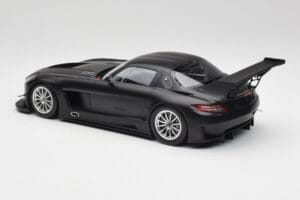 Mercedes SLS AMG GT3 C197 Street Mat Zwart Minichamps 1:18 151113101 Metaal — afbeelding 5 van 6
