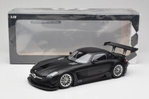 Mercedes SLS AMG GT3 C197 Street Mat Zwart Minichamps 1:18 151113101 Metaal — afbeelding 6 van 6