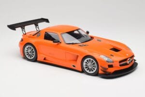 Mercedes SLS AMG GT3 C197 Street Oranje Minichamps 1:18 151113105 Metaal — afbeelding 4 van 6