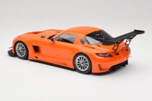 Mercedes SLS AMG GT3 C197 Street Oranje Minichamps 1:18 151113105 Metaal — afbeelding 5 van 6