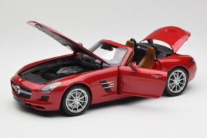 Mercedes SLS AMG R197 Roadster Le Mans Rood Minichamps 1:18 100039030 Metaal — afbeelding 2 van 8