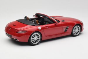 Mercedes SLS AMG R197 Roadster Le Mans Rood Minichamps 1:18 100039030 Metaal — afbeelding 3 van 8