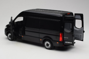 Mercedes Sprinter Zwart Norev 1:18 183041 Metaal — afbeelding 5 van 8
