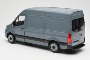 Mercedes Sprinter W907 Blauwgrijs Norev 1:18 183423 Metaal — afbeelding 6 van 7