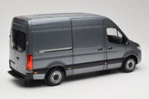 Mercedes Sprinter W907 Bestelwagen Selenite Grey Metallic Norev 1:18 B66004163 Metaal — afbeelding 3 van 8