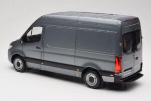 Mercedes Sprinter W907 Bestelwagen Selenite Grey Metallic Norev 1:18 B66004163 Metaal — afbeelding 7 van 8
