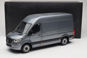 Mercedes Sprinter W907 Bestelwagen Selenite Grey Metallic Norev 1:18 B66004163 Metaal — afbeelding 8 van 8