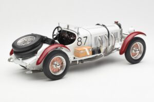 Mercedes SSKL R. Caracciola / W. Sebastian Mille Miglia Winner 1931 CMC 1:18 M-055 Metaal — afbeelding 2 van 6